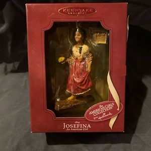 American Girl: Josefina Hallmark Keepsake Ornament